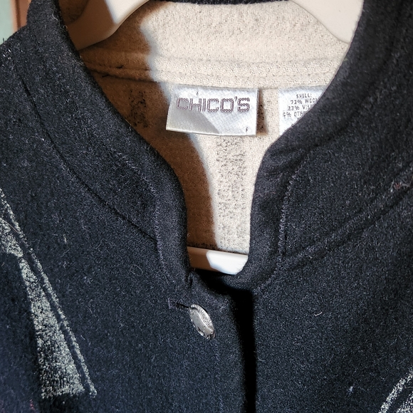 Black Geometric Pattern Jacket - Picture 4 of 4